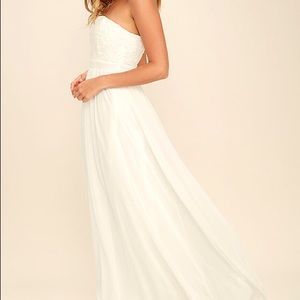 NWT Lulu's White Strapless Embroidered Maxi Dress